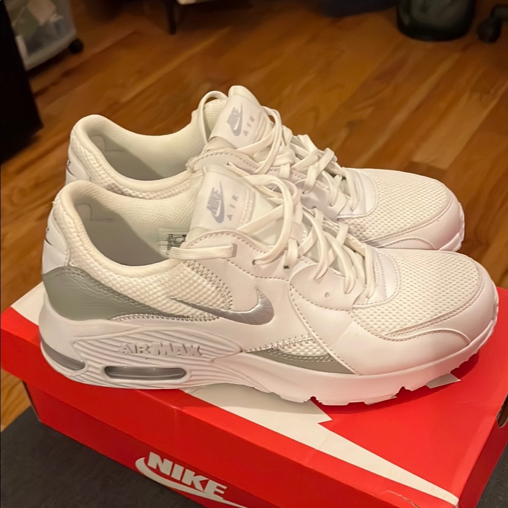 New Nike White and Silver Sneakers - Picture 2 of 4